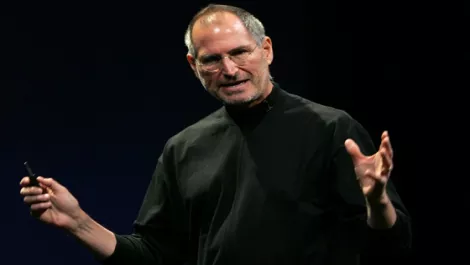 Burglar robs Jobs' family home