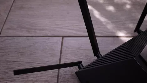 Neustar acquires Verisign's public DNS service