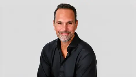 OneAdvanced adds AI tools to IQ for regulated sectors